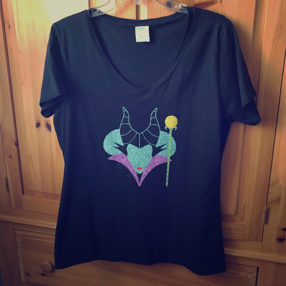 Disney Maleficent Vneck T-shirt Black